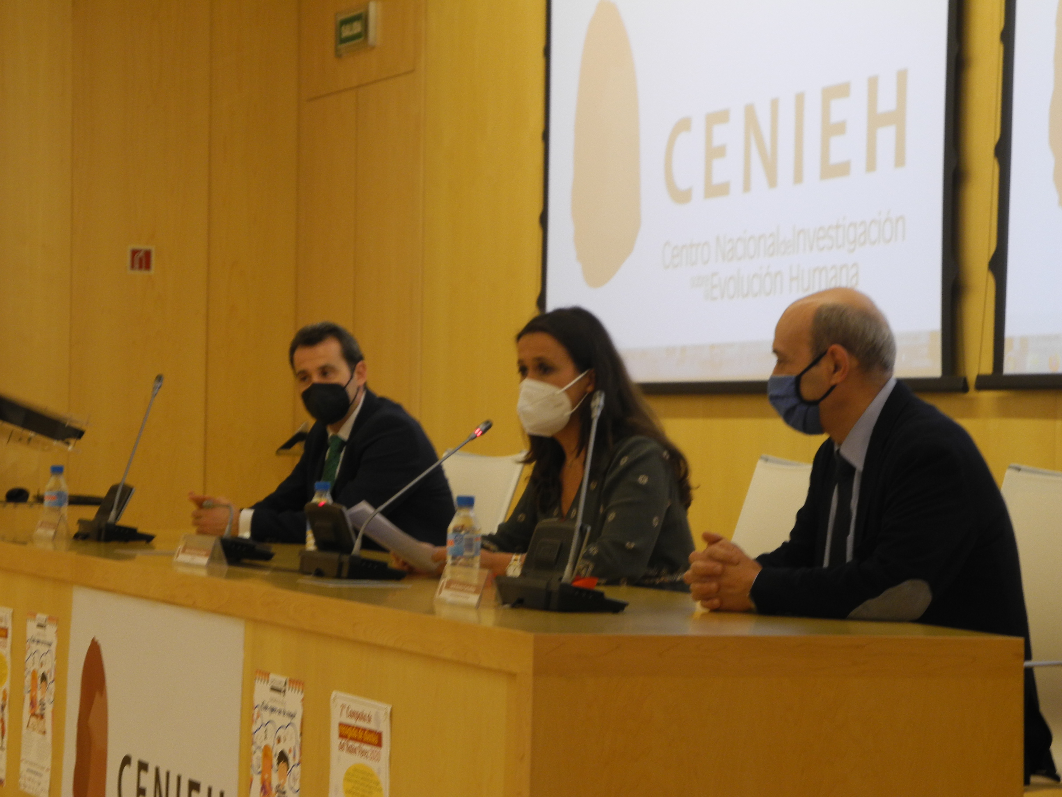 Alberto Navarro, María Martinón Torres y Jordi Rovira