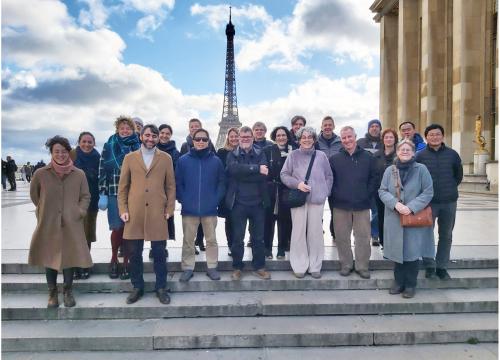 Equipo de trabajo en París