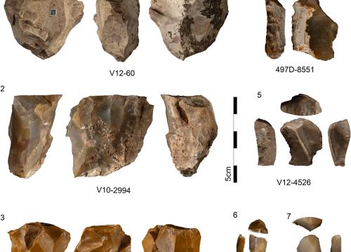 Muestra de artefactos sobre sílex evaporítico de la secuencia del Paleolítico superior de Cova Gran/Sánchez Martínez et al