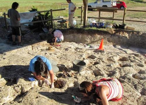 El CENIEH participa en la XII Campaña de excavaciones en la Sierra de la Demanda