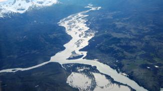 Outbursts from Lake Cachet 2 in 2009/DGA, Chile