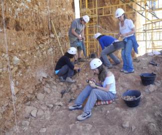 Campaña de excavaciones 2014 en los yacimientos de la Sierra de Atapuerca