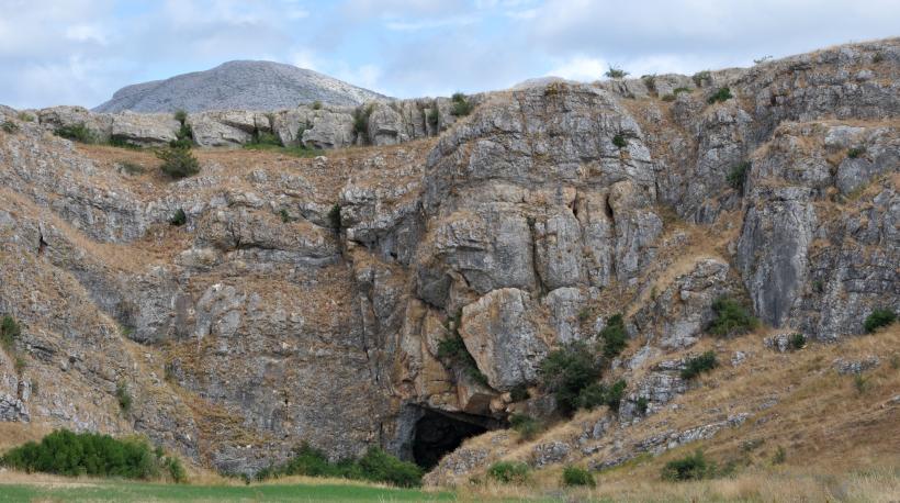 The site of Gallery 1 in the Cueva de Guantes (Santibáñez de la Peña, Palencia)